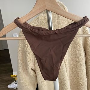 aexae high waisted bikini bottoms